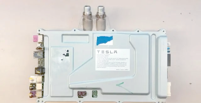 In-Depth Analysis of Tesla's Third-Generation Infotainment System: Powered by AMD, What Makes It the Strongest in Production Cars?