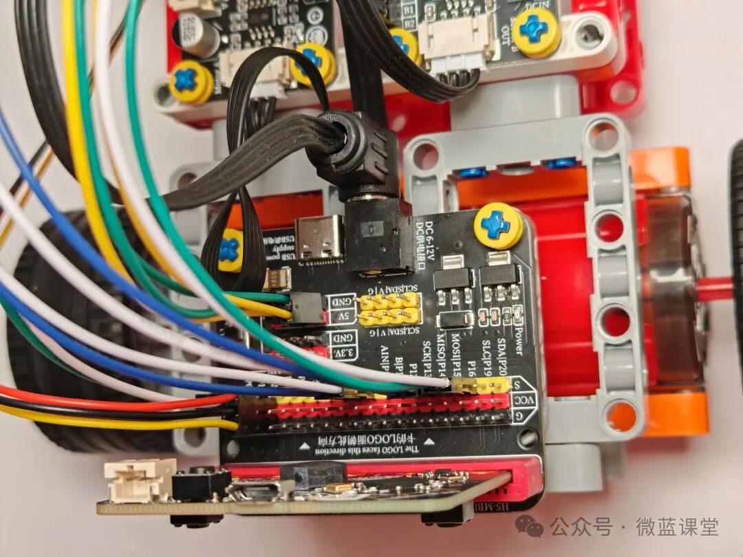 Micro:bit | Comprehensive Project 10 - Remote-Controlled Four-Wheel Drive Car