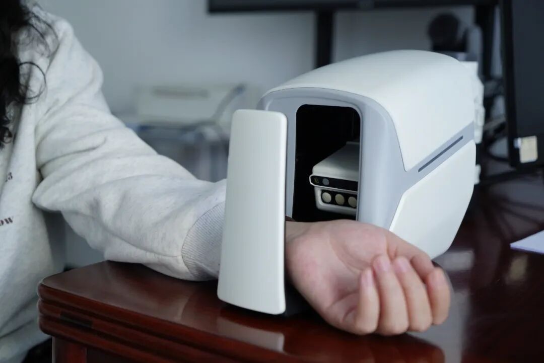 AI Robot Massage: A New Trend for Young People