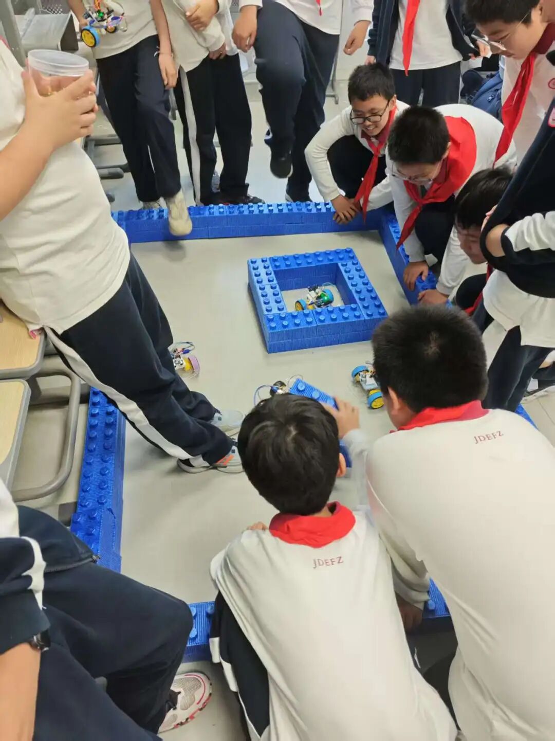 Ultrasonic Obstacle Avoidance Car