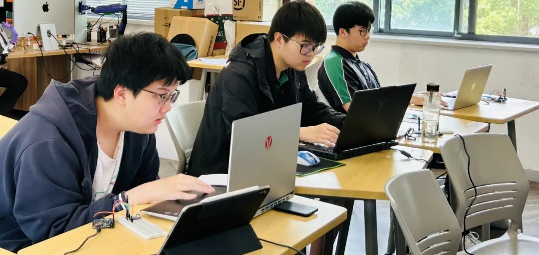 Adcote Campus Technology Report | Arduino Music Rhythm Light, Illuminating the Light of Technological Creativity!