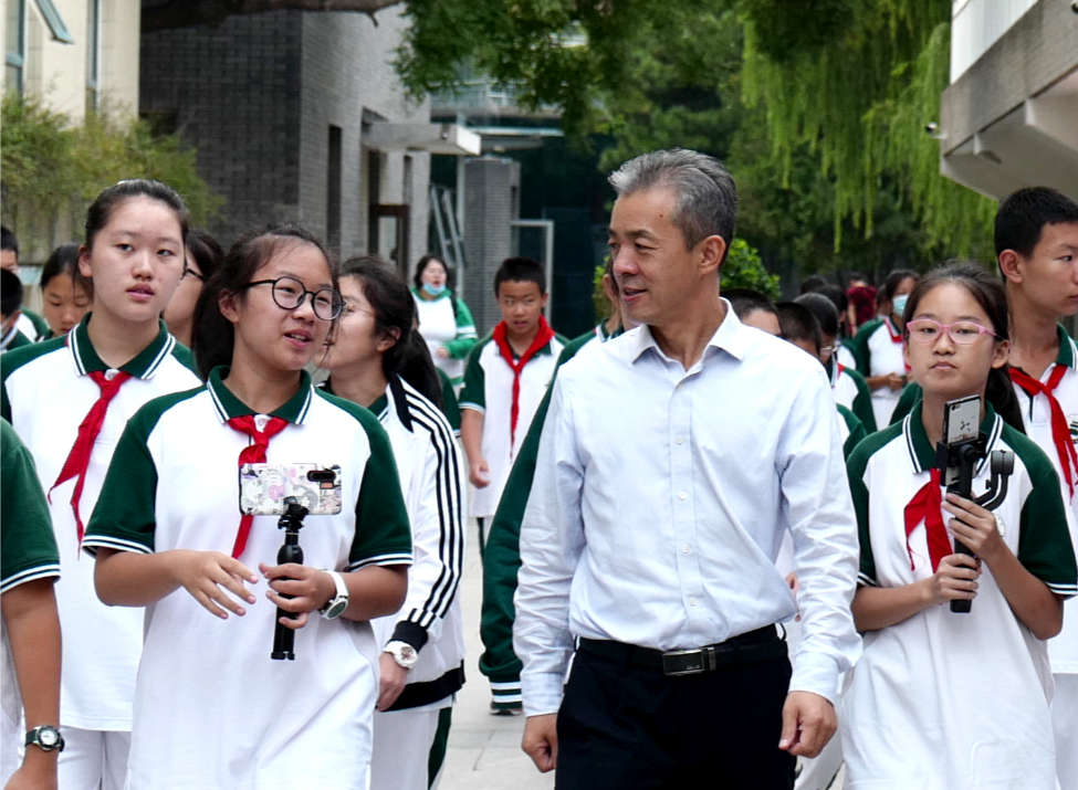 Cultivating Young Makers | The Unmanned Lunar Loading and Unloading System by Haidian Students