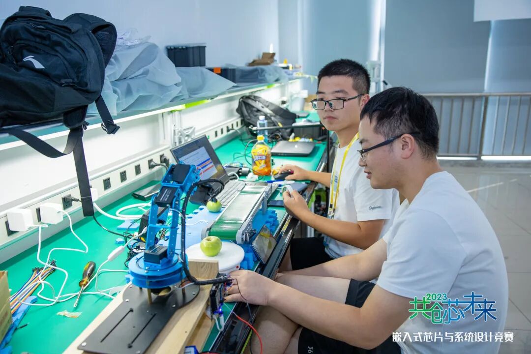 The 6th National College Student Embedded Chip and System Design Competition Application Track National Finals Successfully Concluded