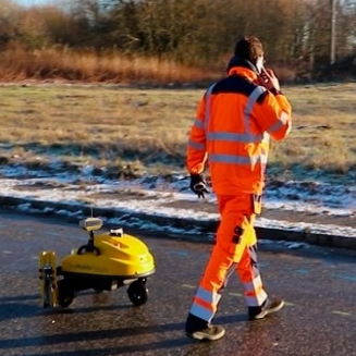Application of Topcon TinySurveyor Automatic Marking Robot in Road Marking