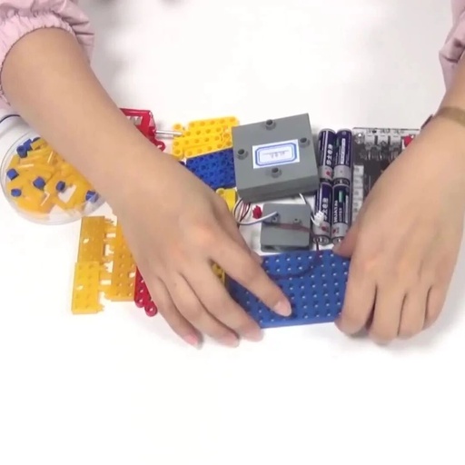 Simple Walking Robot: Starting from Dolls