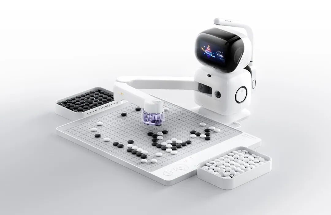 The 'Yuanluobo' Triumphs Over World Champion: AI Robots Enter Everyday Life