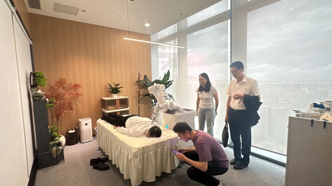 Goodbye to Traditional Massage: AI Therapy Robots Open a New Era of Efficient and Intelligent Experience