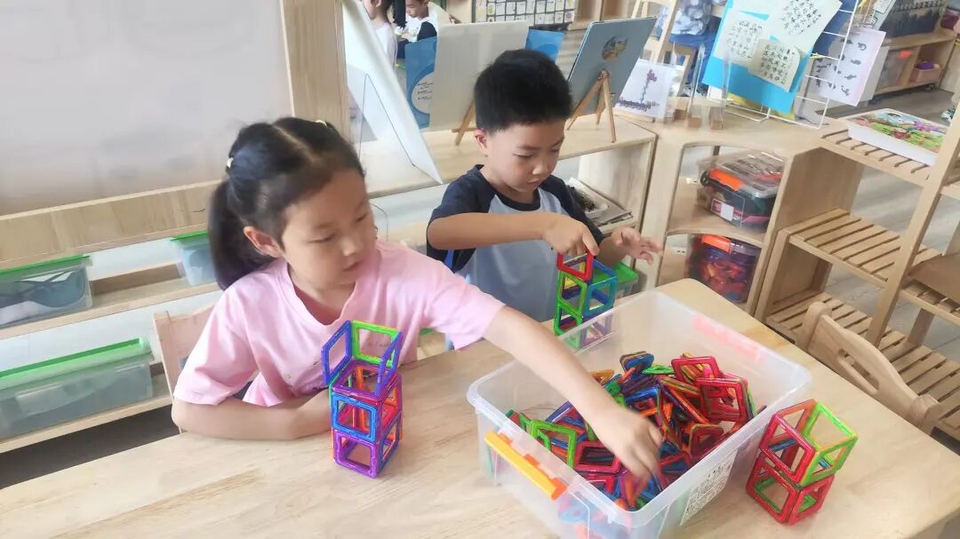 The Colorful Course: The Adventure of Stationery