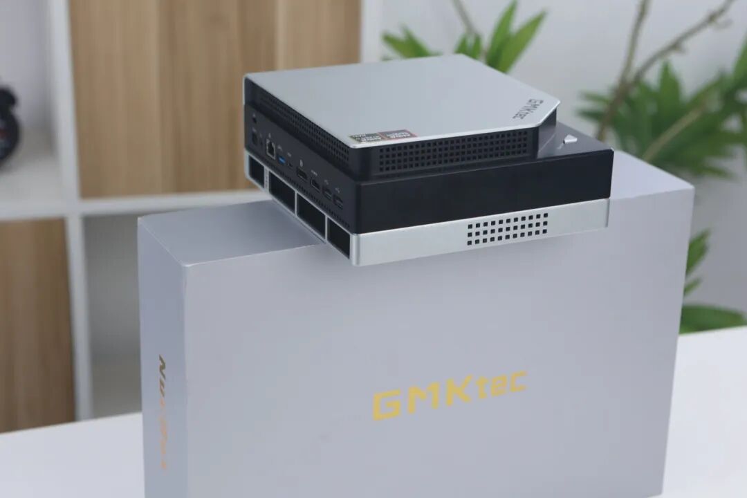 JimoKe EVO-X2 Mini PC Review: Ryzen AI Max+ 395 High-End Compact Desktop AI Supercomputer