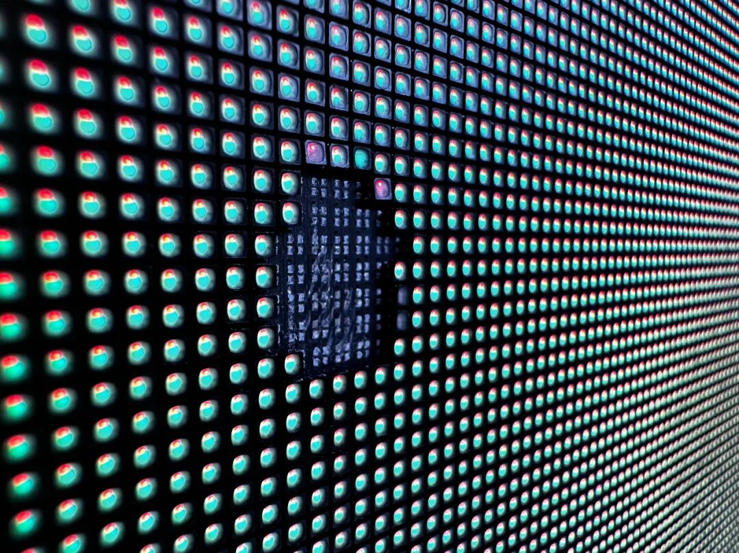 Are OLED Screens More Straining on the Eyes than LCD Screens?