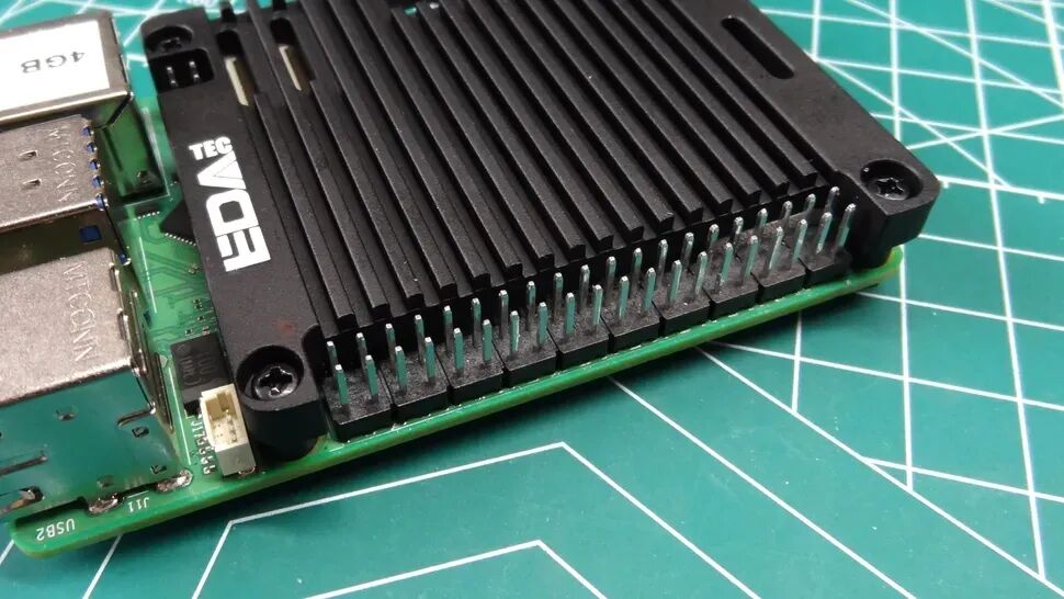 Cooling! Cooling! Cooling! Essential Heat Sinks for Raspberry Pi 4/5 Reviewed!