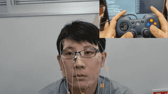 Using Arduino as a Controller to Control Facial Expressions with a Game Controller: A Japanese Guy's "Self-Torture Device" Goes Viral!