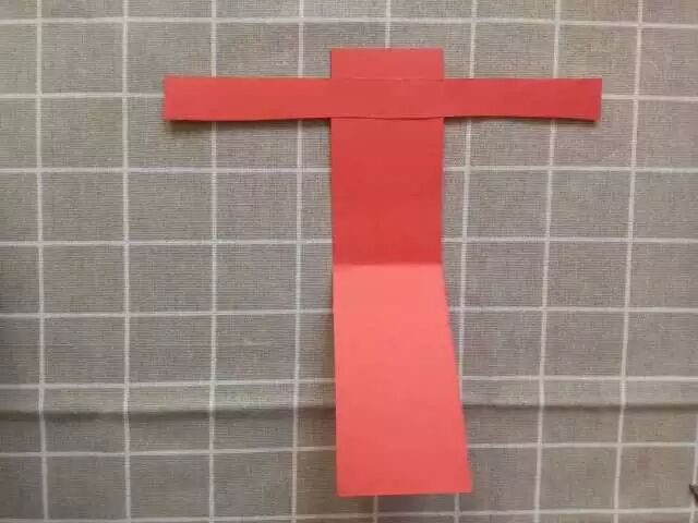 Creative Robot Crafting for Kindergarten: Little Scientists Start with Robots