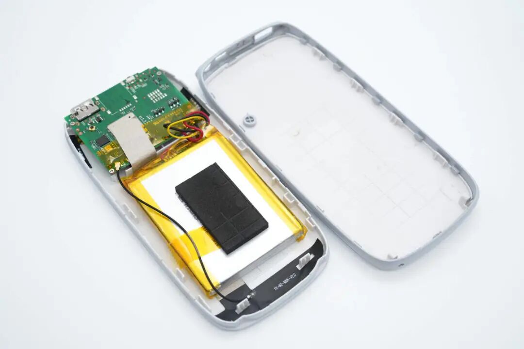 Disassembly Report: Wireless Cat Spirit Portable WiFi Power Bank