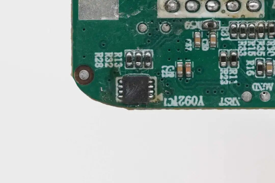 A Chip for Wireless Authentication of Watches and Phones! JinXian Launches the 9906C1 Dual Charging Authentication Chip