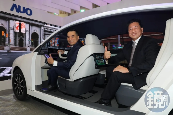 Micro LED Moves Towards Mass Production! AUO and Innolux Showcase New Display Technology Applications, AUO Promises to Halve Module Prices Every Two Years