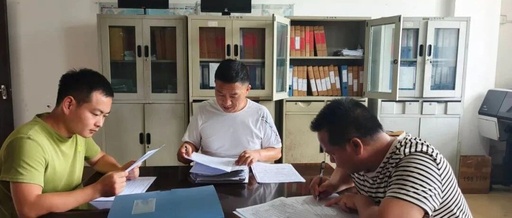 Embedded Supervision: Building a Safety Barrier Together