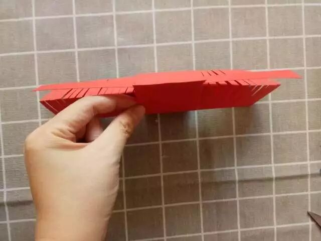 Creative Robot Crafting for Kindergarten: Little Scientists Start with Robots