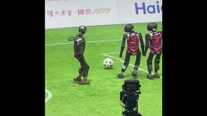 AI Robots Play Soccer, and the MVP is Surprisingly the Stretcher...