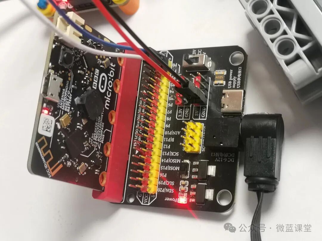 Micro:bit Project 03 - Speed Control Fan - Information Technology Course