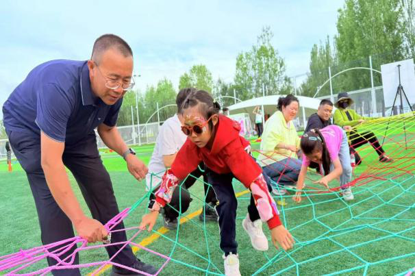 Embedded Neighborhood Centers: Age-Friendly Living Circles