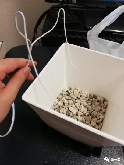 Using Arduino as a Controller to Control Facial Expressions with a Game Controller: A Japanese Guy's "Self-Torture Device" Goes Viral!