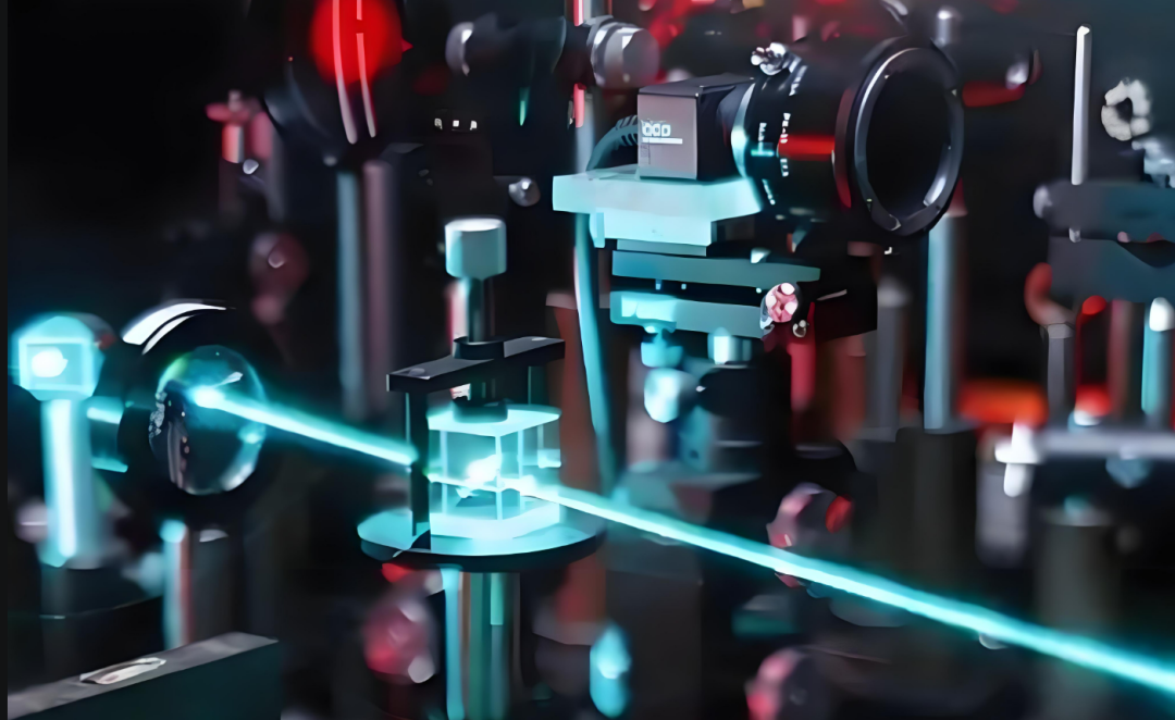Thermal Sink Materials for Semiconductor Lasers