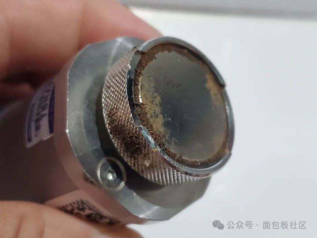 Dissecting the Advantech Vibration Sensor Worth Over 3000: An Inside Look at Its Structure and Chip Solutions