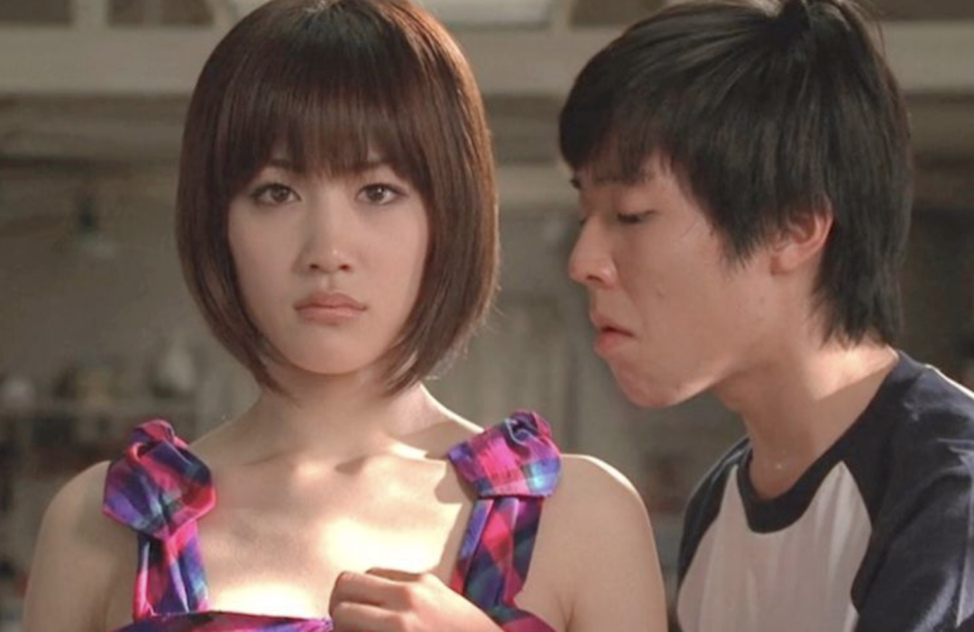 Japan's 'Girlfriend' Robot is So Realistic, It's No Wonder They Sell Out – Can You Tell the Difference Between a Human and a Robot?