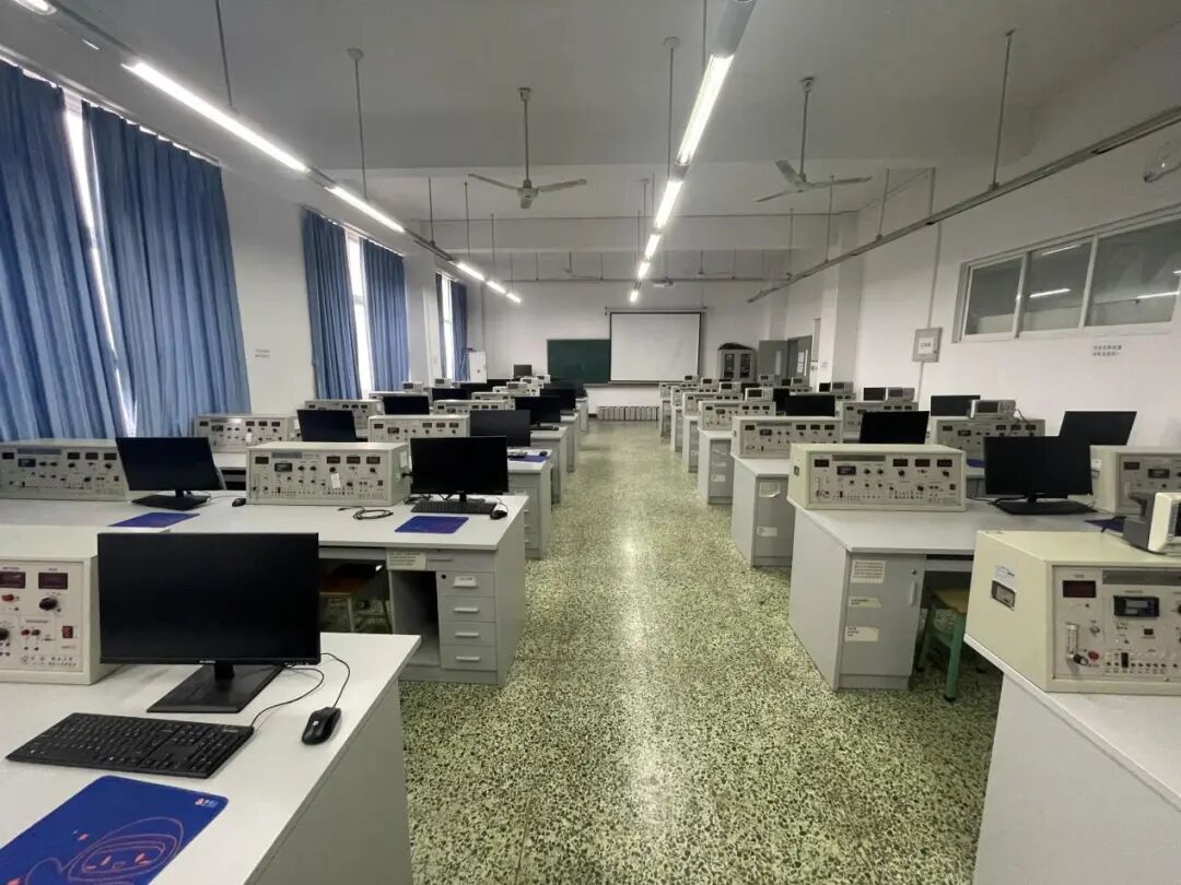 Exploring the Information Engineering Major