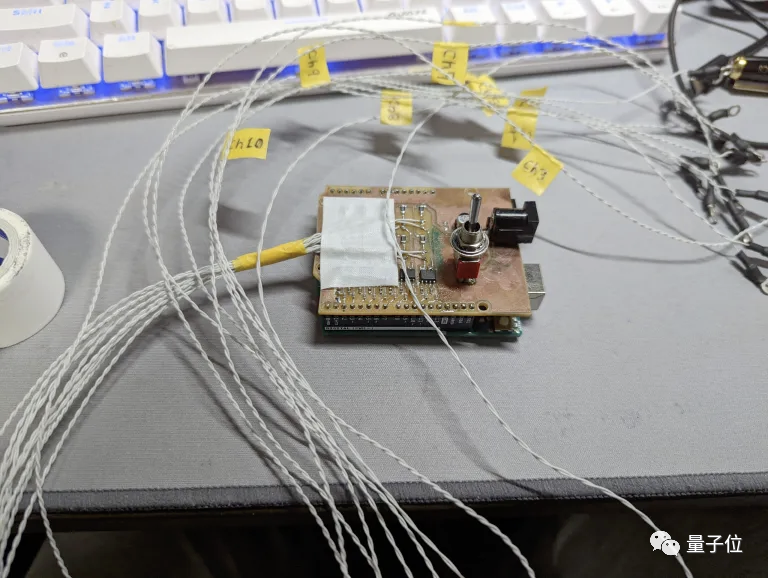 Using Arduino as a Controller to Control Facial Expressions with a Game Controller: A Japanese Guy's "Self-Torture Device" Goes Viral!