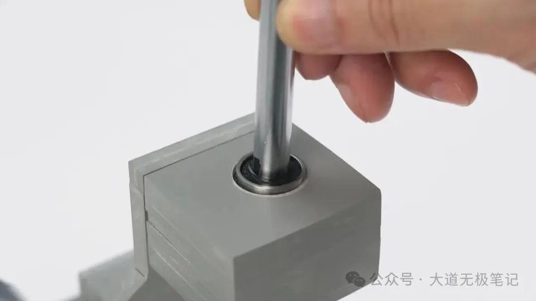 How to Build a High-Performance Mini Desktop Scroll Saw