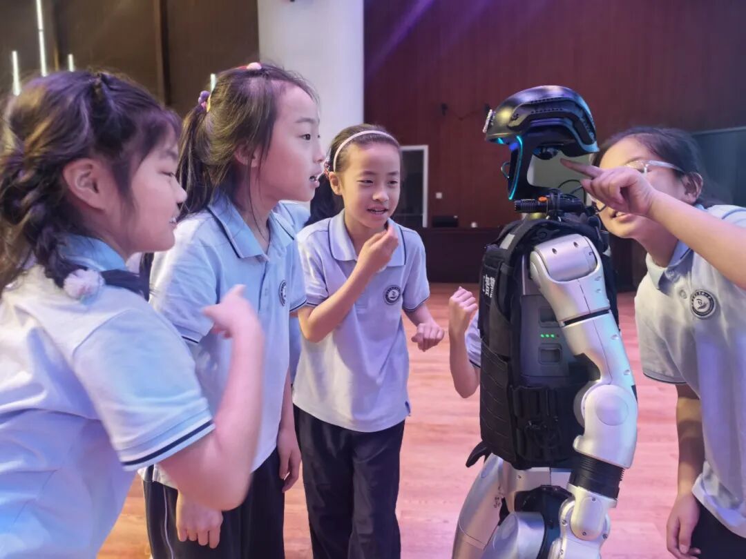 Police Robots Enter Schools, AI Assistants Make Safety Education 'Come Alive'