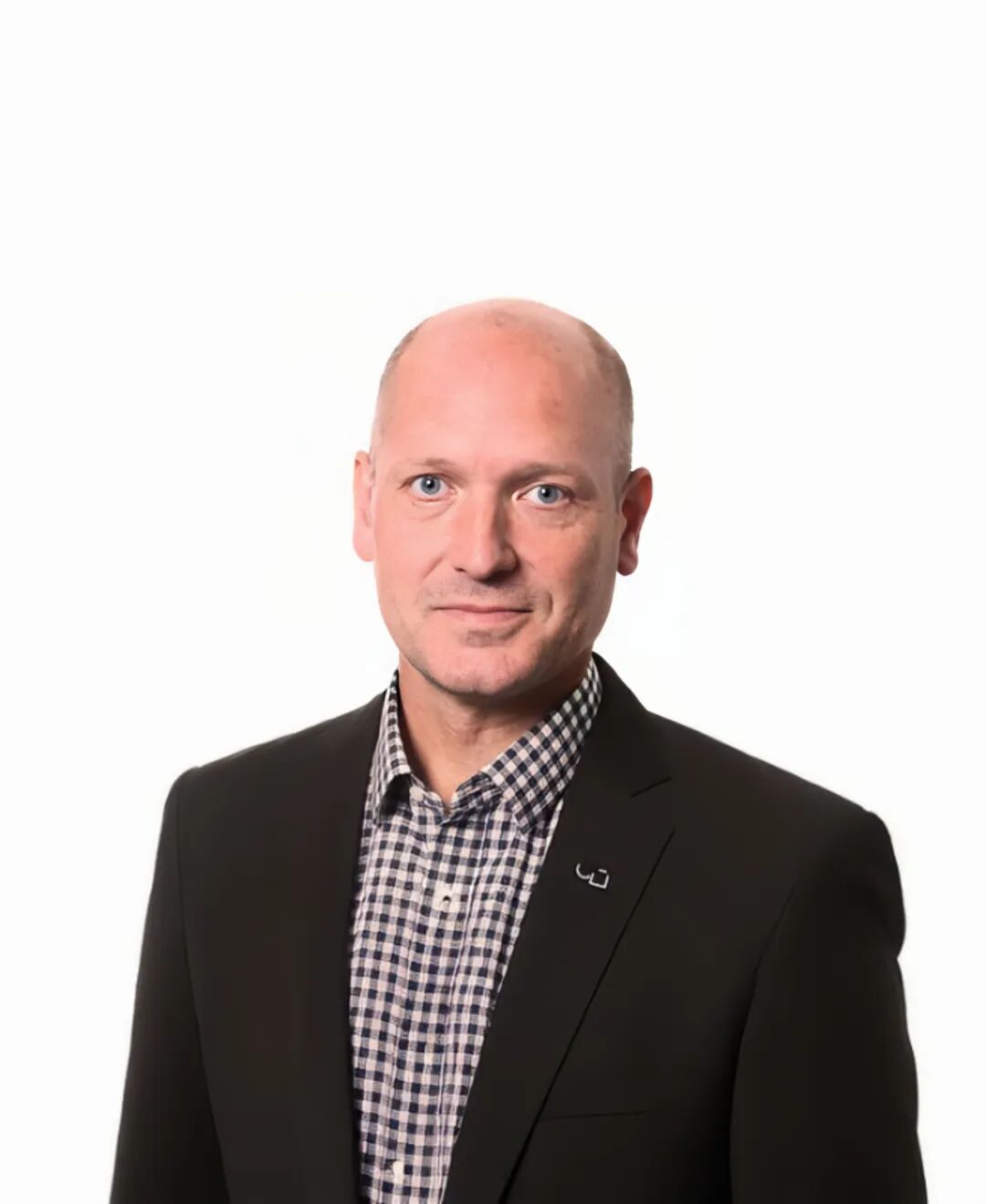 Edge Intelligence: A New Engine of Transformation in the Digital Wave