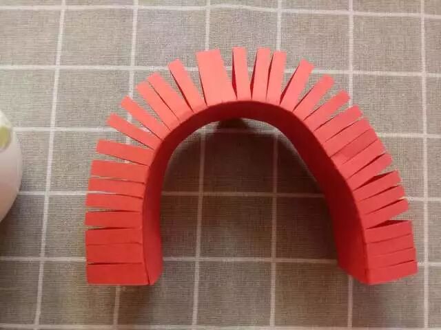 Creative Robot Crafting for Kindergarten: Little Scientists Start with Robots