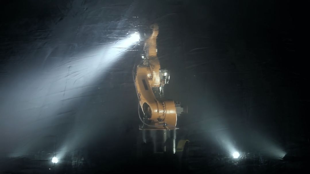 Technology | 17 Must-See Creative Applications of Robotic Arms Worldwide