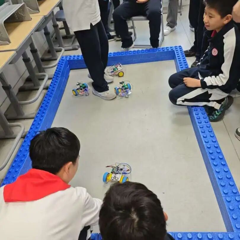 Ultrasonic Obstacle Avoidance Car