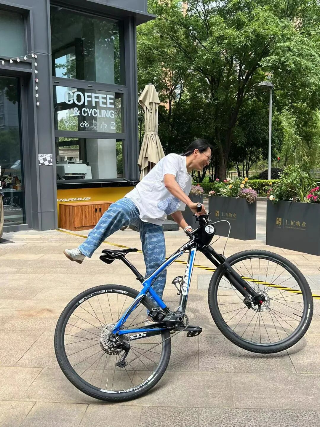 Reverse the Norm! This 'Slow Riding' Competition is Absolutely Captivating