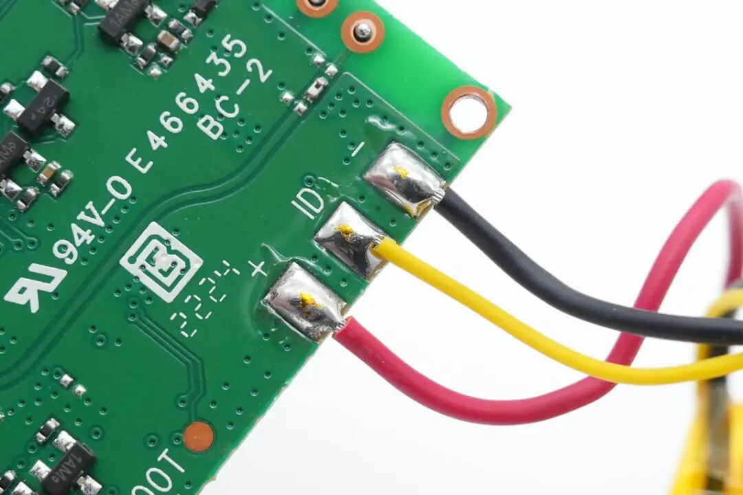 Disassembly Report: Wireless Cat Spirit Portable WiFi Power Bank