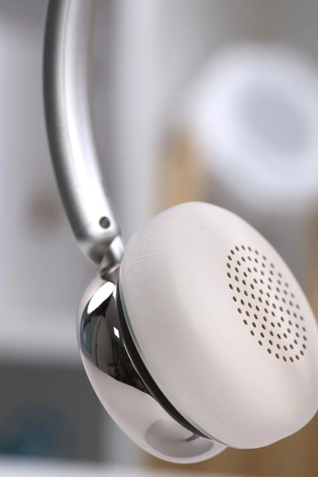 Bluetooth Headphones Under 200 Yuan: A Nostalgic Journey Back to the Millennium