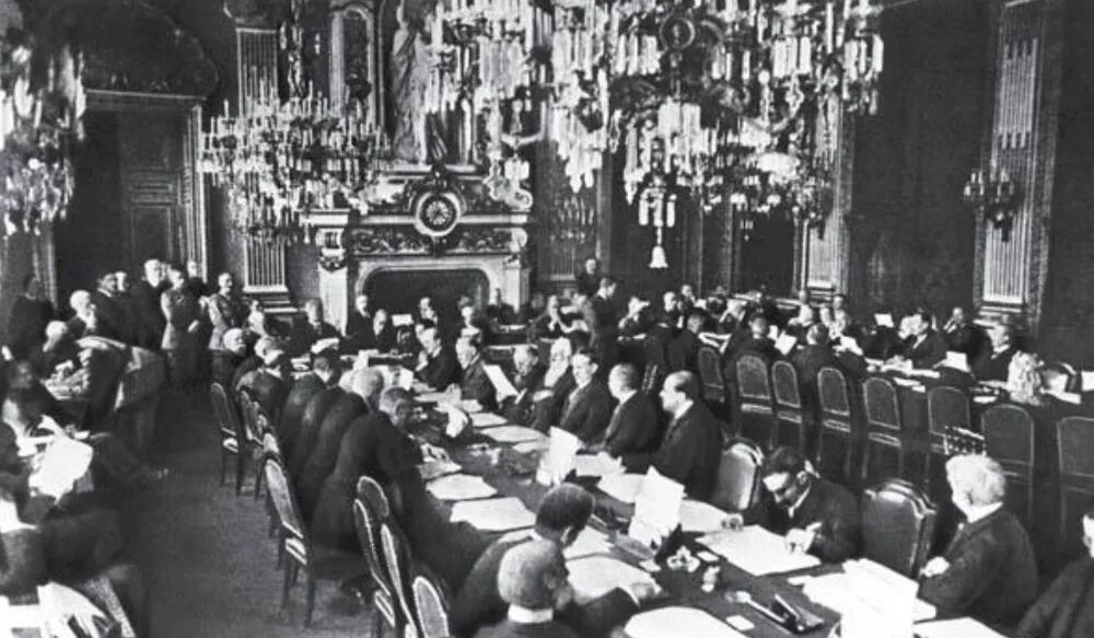 Texas Instruments: The Legendary Entrepreneurial Journey from Oil Exploration to Analog Semiconductor Giant