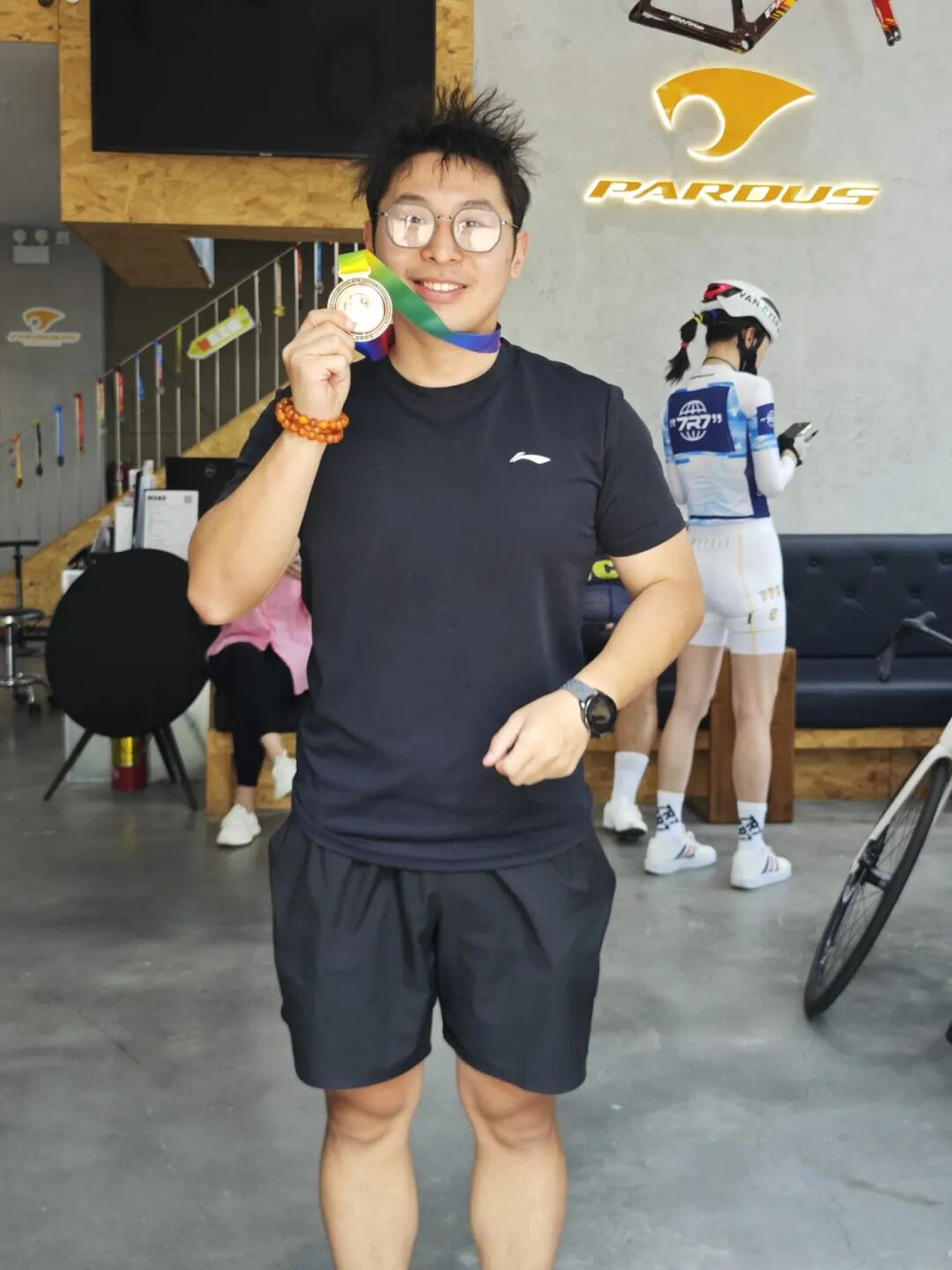 Reverse the Norm! This 'Slow Riding' Competition is Absolutely Captivating