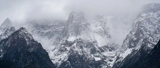 Efficient Linux Commands for Analyzing Log Files During the May Day Holiday