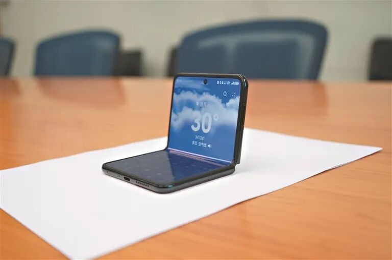 China's Display Technology Surges Ahead: A Powerful Team from Sun Yat-sen University