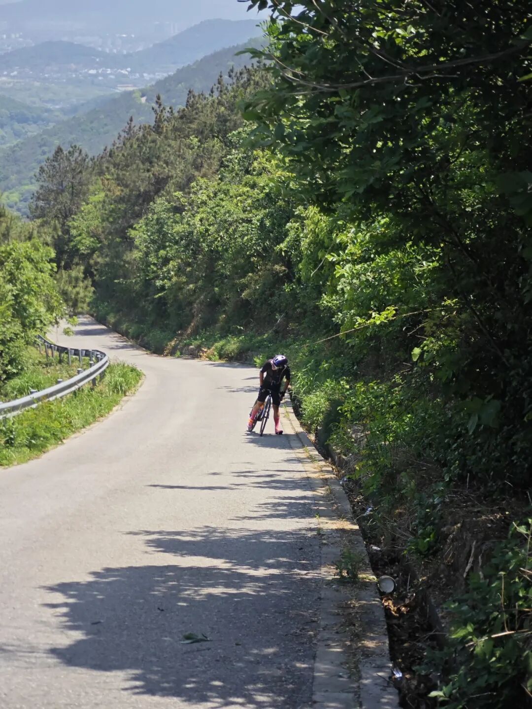 May Day Cycling Adventure: Departing from Fishing Port Village to Explore the Xijing Bay Triangle and Tongjing Mountain