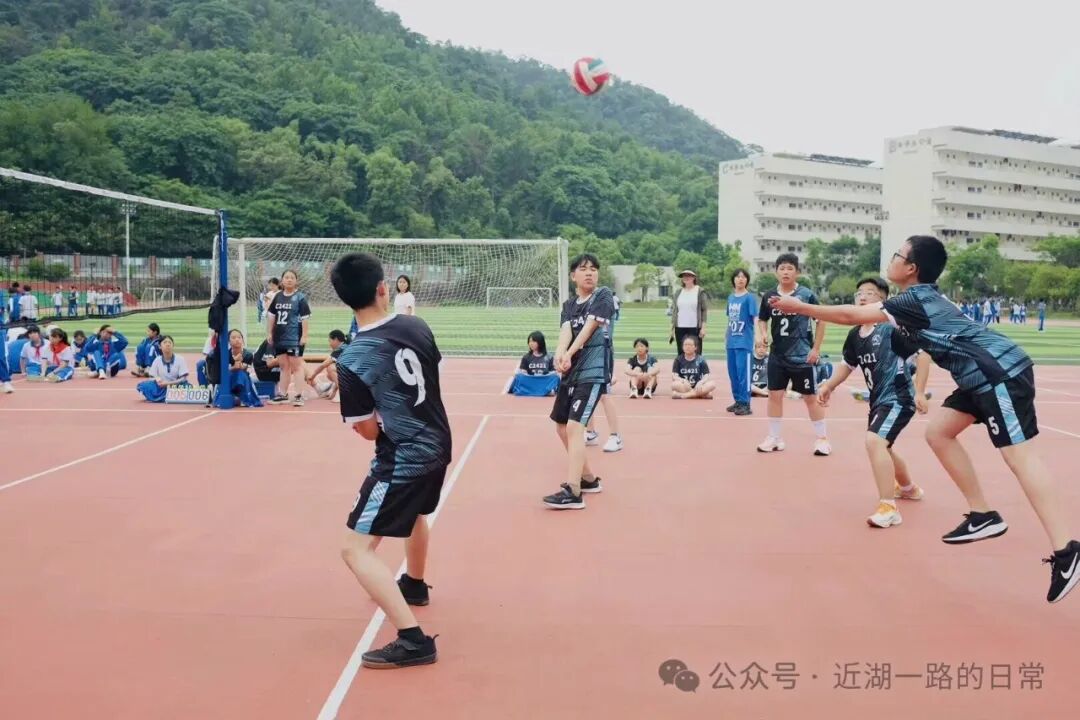 The Strongest Echo of Youth! Class C2421 Shines with Passion on the Volleyball Court