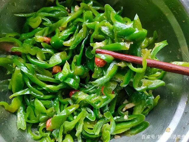 Enjoy This Vegetable in Summer: High Vitamin C at Just 2 Yuan per Jin, No Stir-Frying or Pickling Needed, Just Shred and Mix for a Crisp and Refreshing Dish