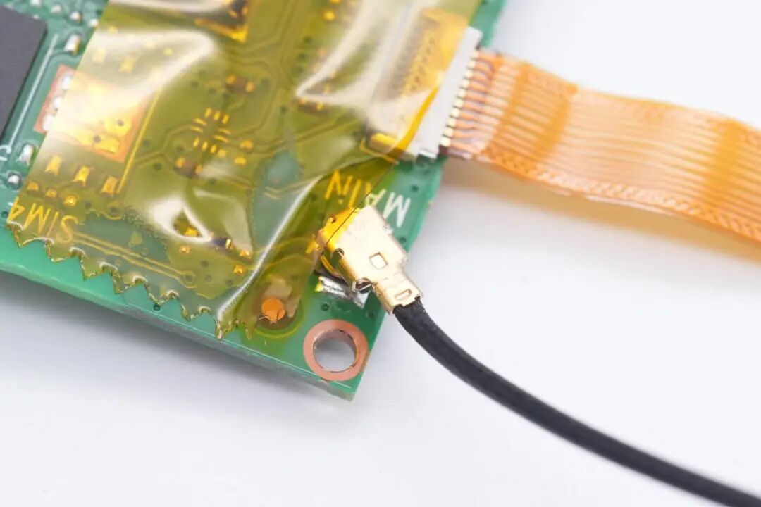 Disassembly Report: Wireless Cat Spirit Portable WiFi Power Bank