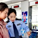 Dingxi Public Security: 'Smart Robot' Serves Citizens at Weiyuan Public Security Service Hall