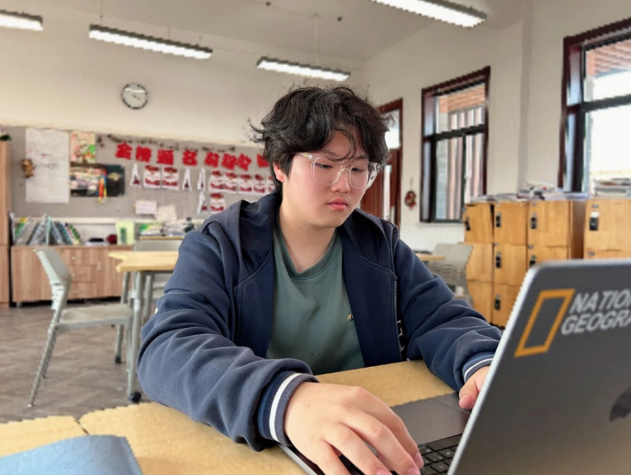 Adcote Campus Technology Report | Arduino Music Rhythm Light, Illuminating the Light of Technological Creativity!